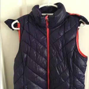 Tek Gear hooded vest size L